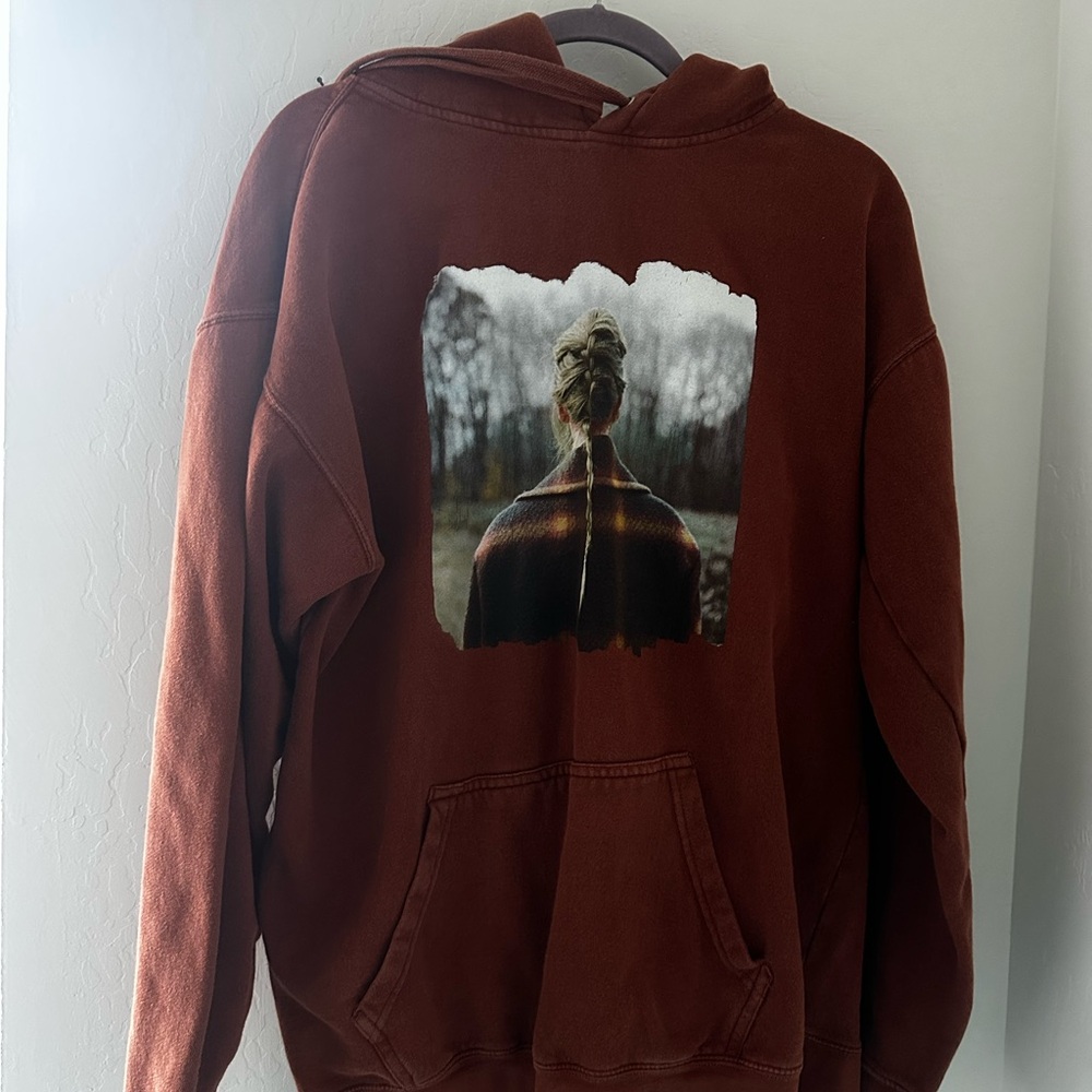 Evermore bandit like me hoodie